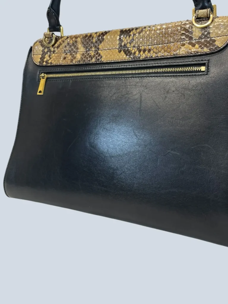 Borsa a spalla Trapeze Medium in pitone e suede., foto 9 di 19