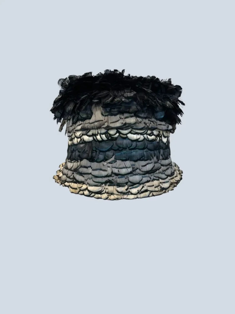 Cappello bucket in piume e rete, M., foto 2 di 10