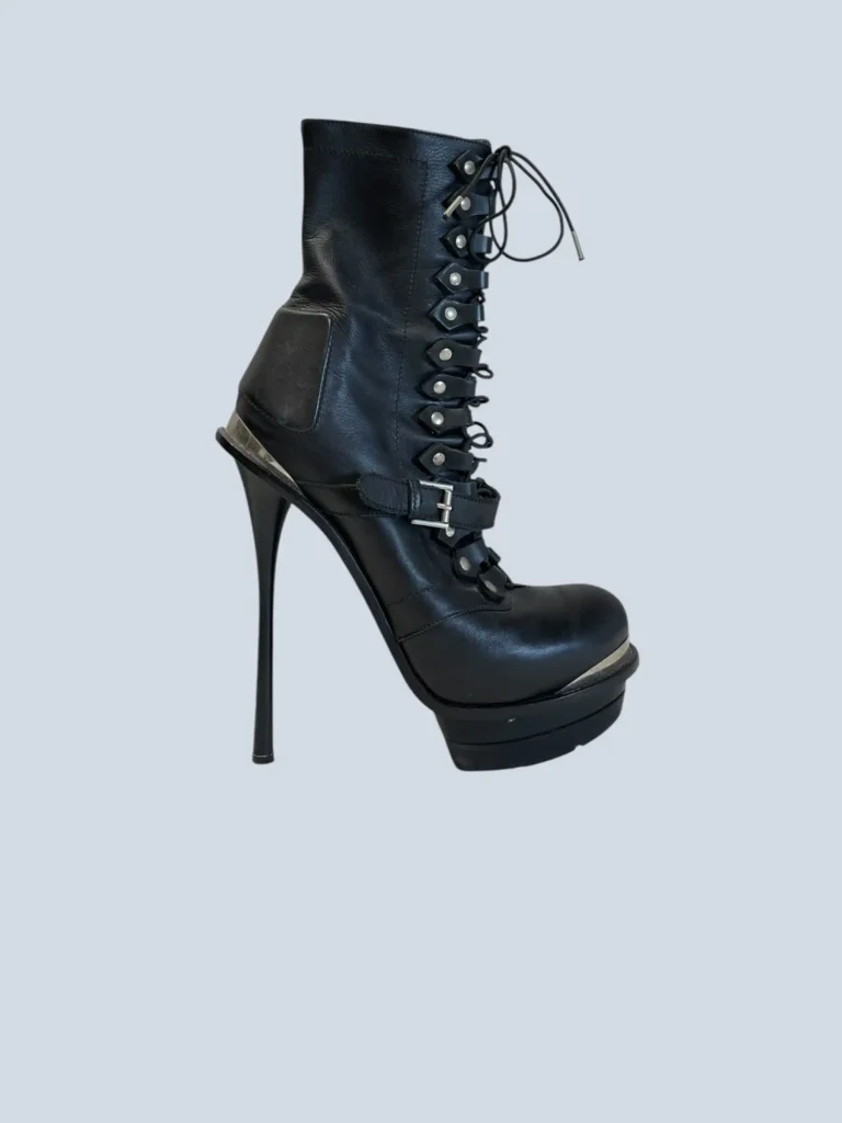 Stivaletti Chingley 145 stringati in pelle, 38.
