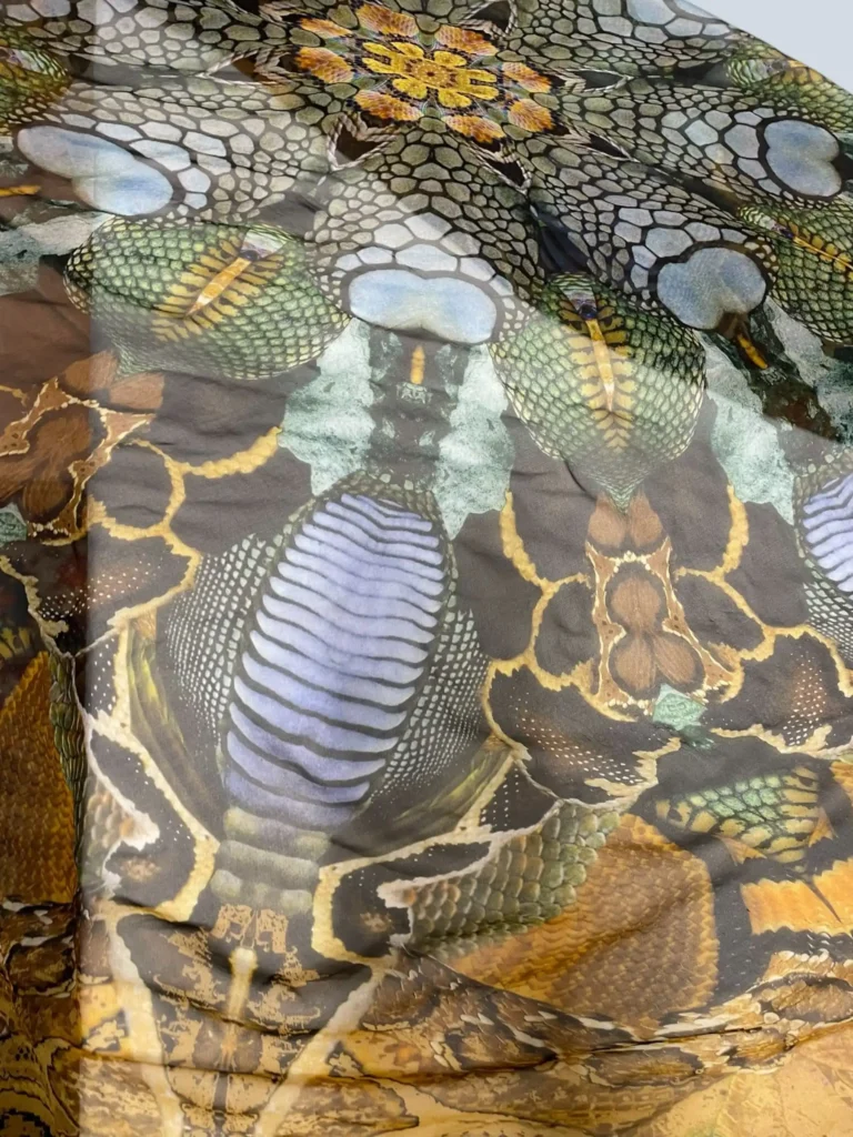 Tuta e foulard con stampa animalier, S., foto 10 di 11
