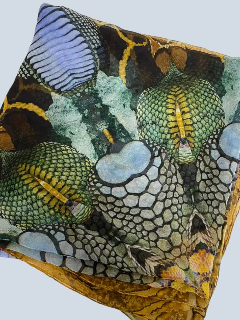 Tuta e foulard con stampa animalier, S., foto 8 di 11