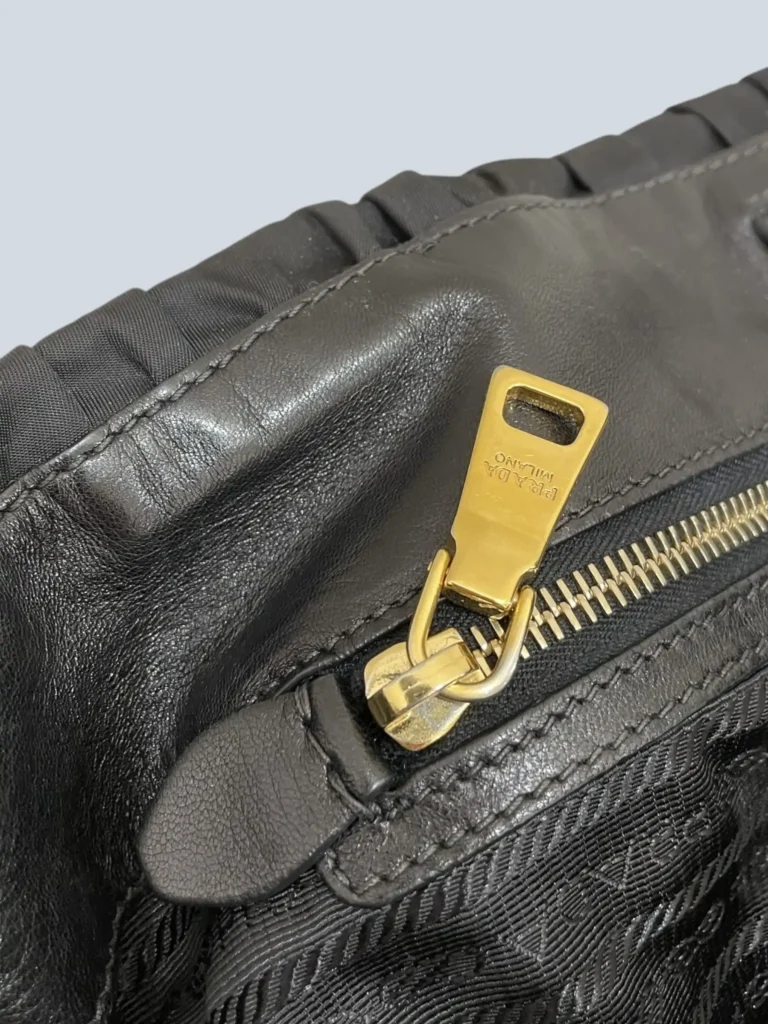 Borsa tote a spalla in nylon Gaufre e pelle., foto 9 di 12