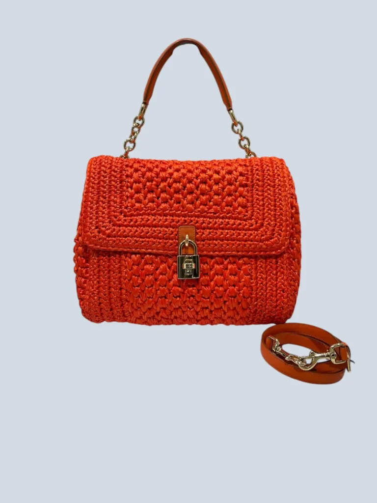 Borsa a tracolla Miss Bonita in rafia lavorata all'uncinetto.