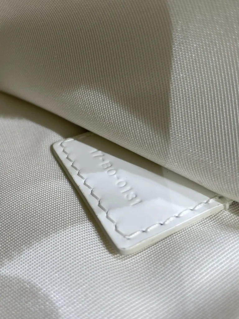 Borsa tote in pelle Cannage traforata e vernice., foto 9 di 18