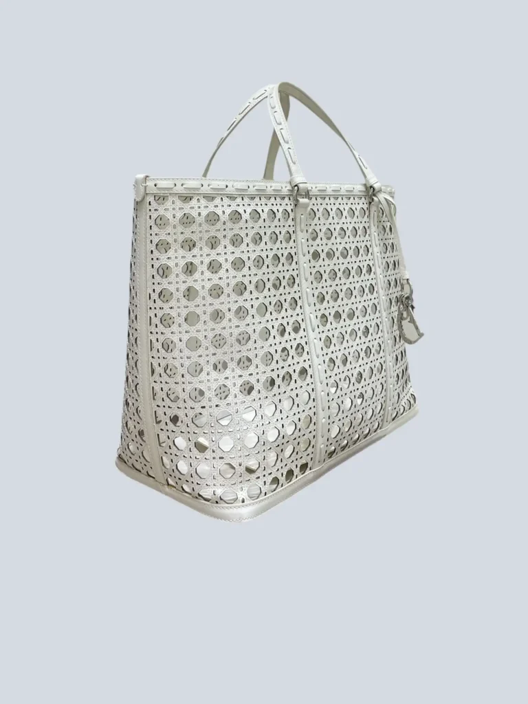 Borsa tote in pelle Cannage traforata e vernice., foto 3 di 18