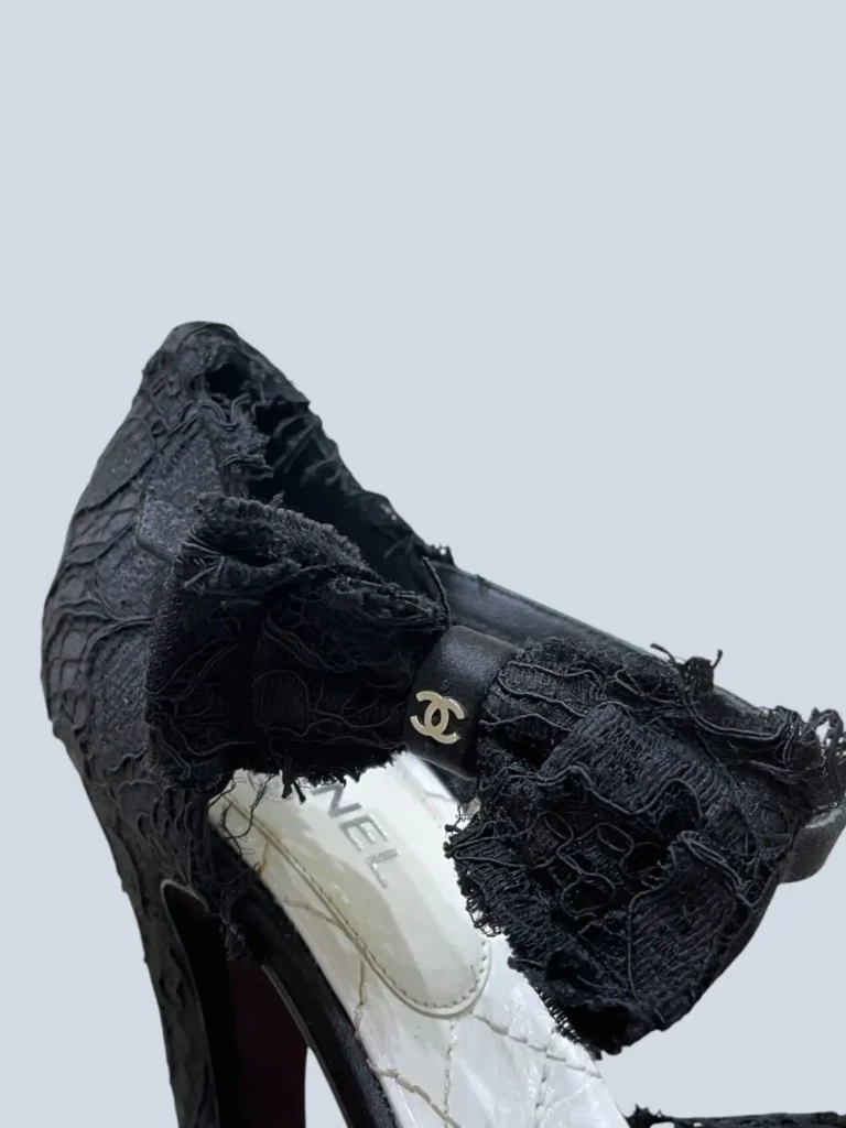 By Karl Lagerfeld, décolleté in pizzo e pelle con fiocco, 36,5C., foto 9 di 10