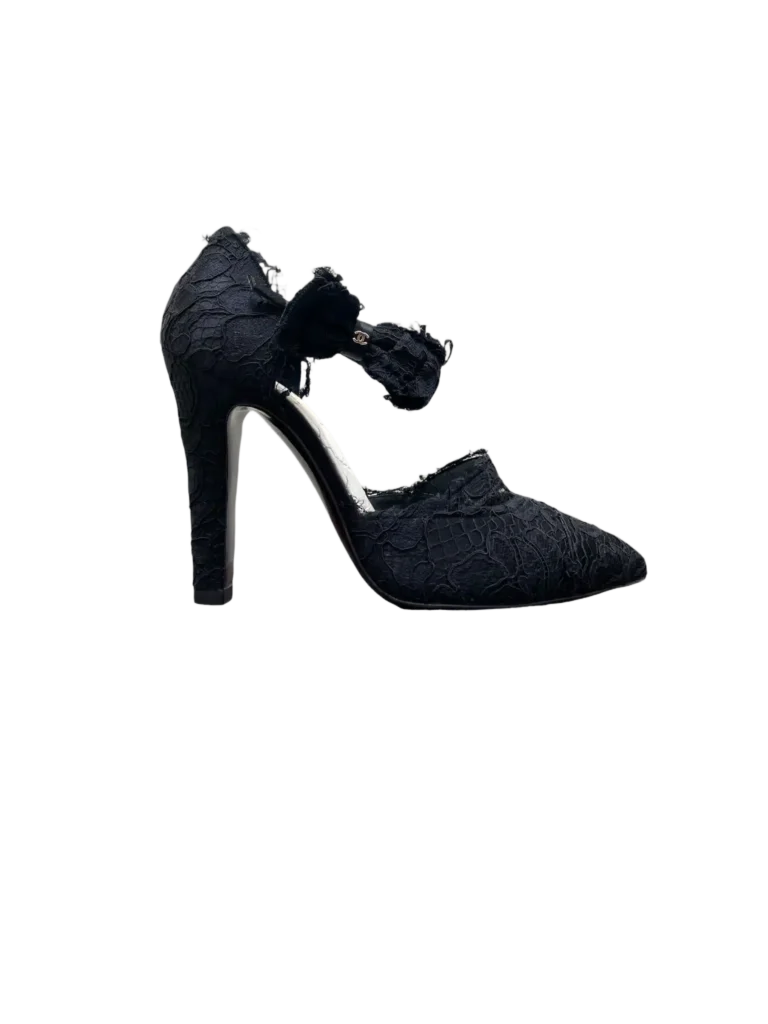 By Karl Lagerfeld, décolleté in pizzo e pelle con fiocco, 36,5C.