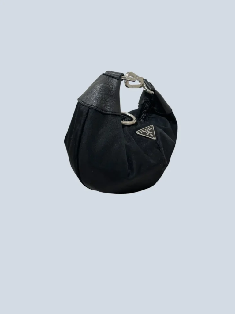 Mini bag a mano in nylon e pelle., foto 2 di 9