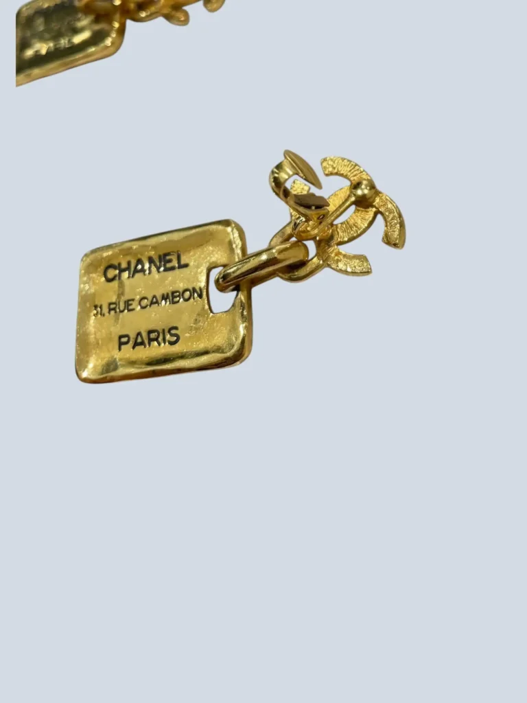 Orecchini a clip "31 Rue Cambon Paris" placcati in oro., foto 5 di 7