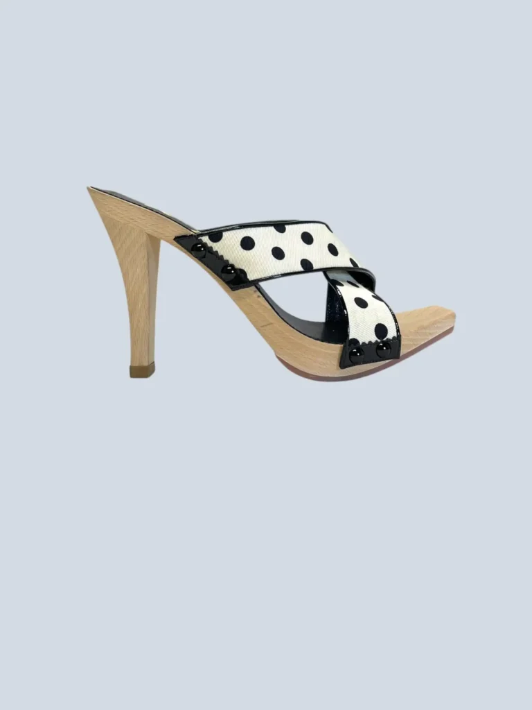 By Tom Ford, sandali a pois e vernice con tacco in legno, 39.