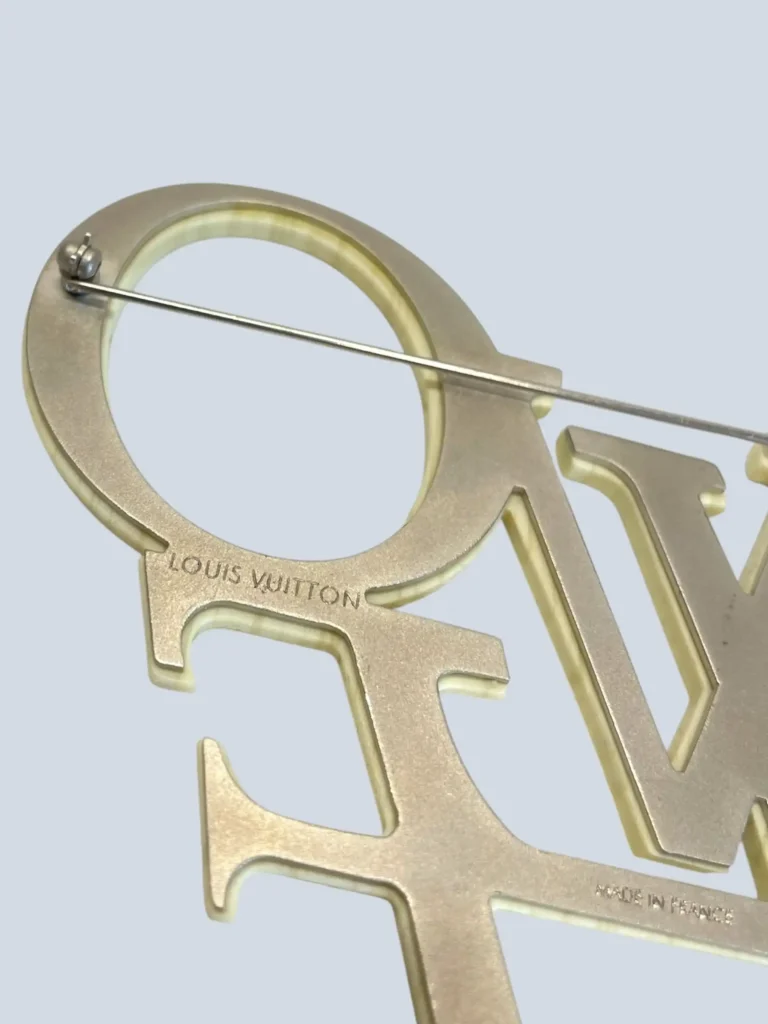 That's Love resin and rhinestone brooch, photo 4 of 4