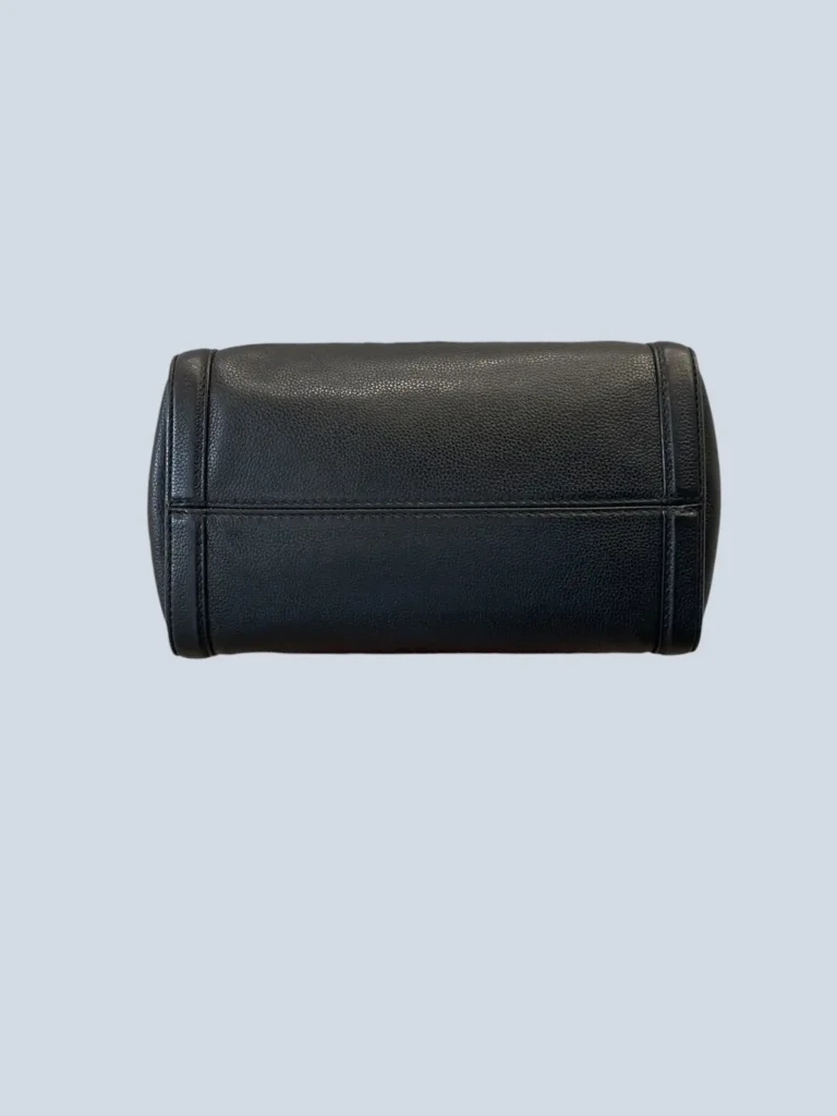 Borsa Skull Padlock Small in pelle martellata., foto 4 di 12