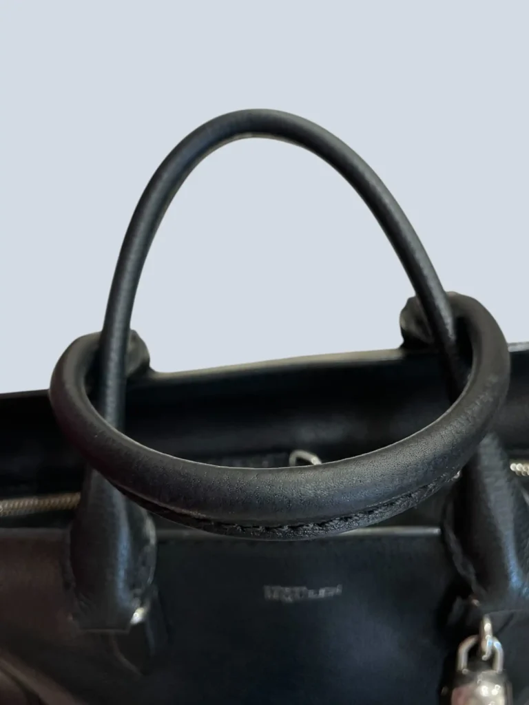 Borsa Skull Padlock Small in pelle martellata., foto 9 di 12