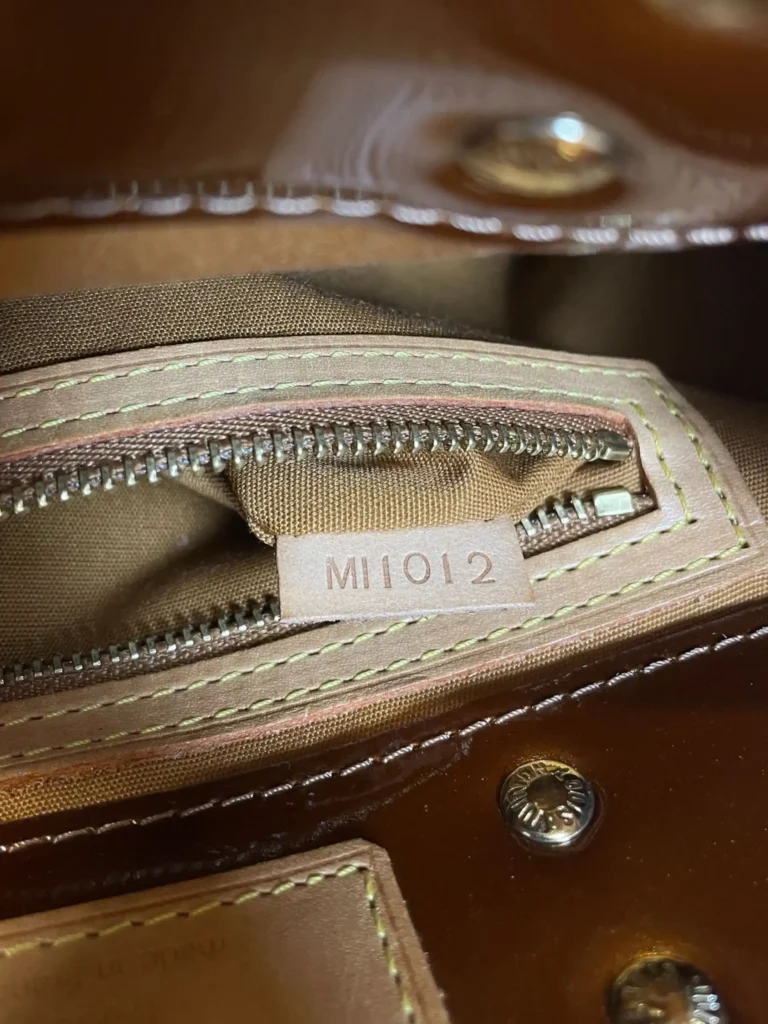 Borsa a mano Reade PM in vernice Monogram., foto 8 di 12