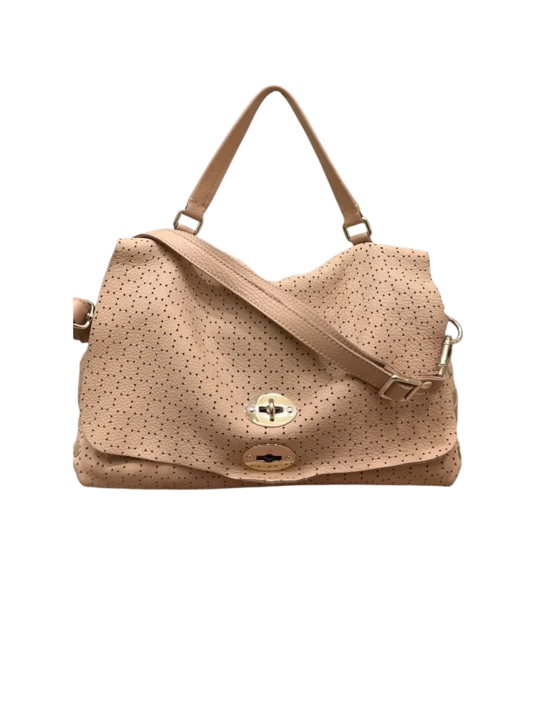 Borsa a spalla in pelle traforata di Giuseppe Zanotti vista frontale.