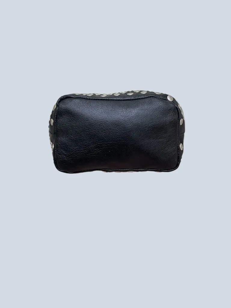 Borsa a mano Mini Studded Hobo in pelle martellata., foto 5 di 12