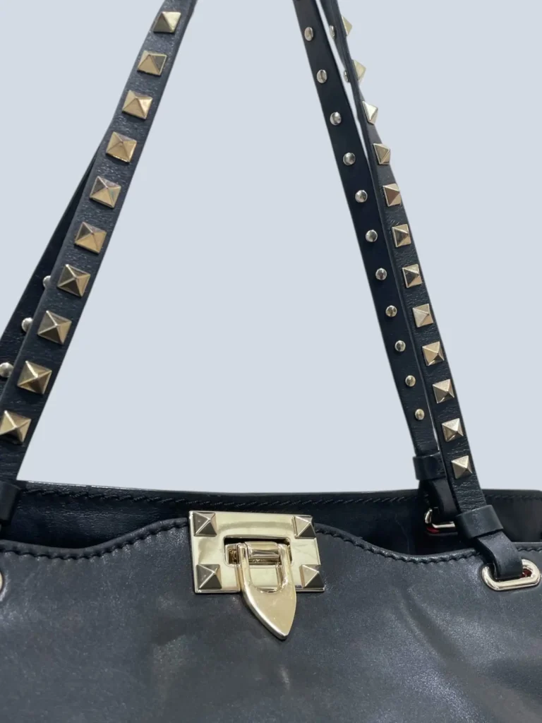 Garavani, borsa shopper a spalla Rockstud in pelle., foto 11 di 13