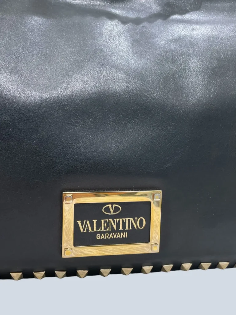 Garavani, borsa shopper a spalla Rockstud in pelle., foto 7 di 13