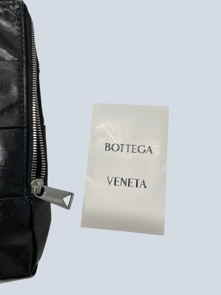 Borsa a tracolla Cassette Sling in nappa., foto 9 di 10