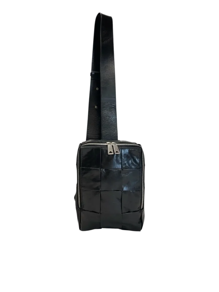 Borsa a tracolla Cassette Sling in nappa.