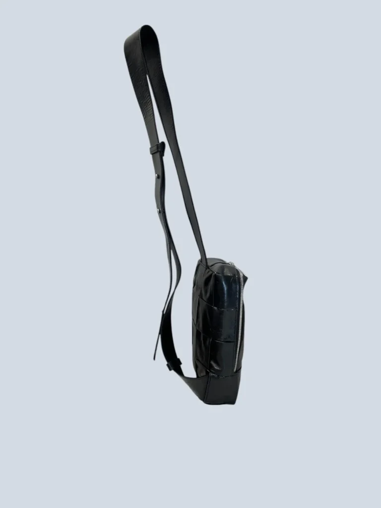 Borsa a tracolla Cassette Sling in nappa., foto 3 di 10