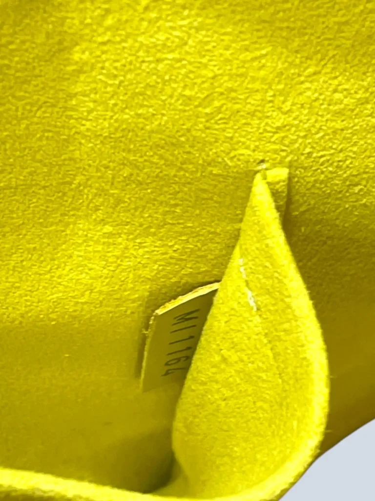 Alma PM Epi leather shoulder bag, photo 8 of 15