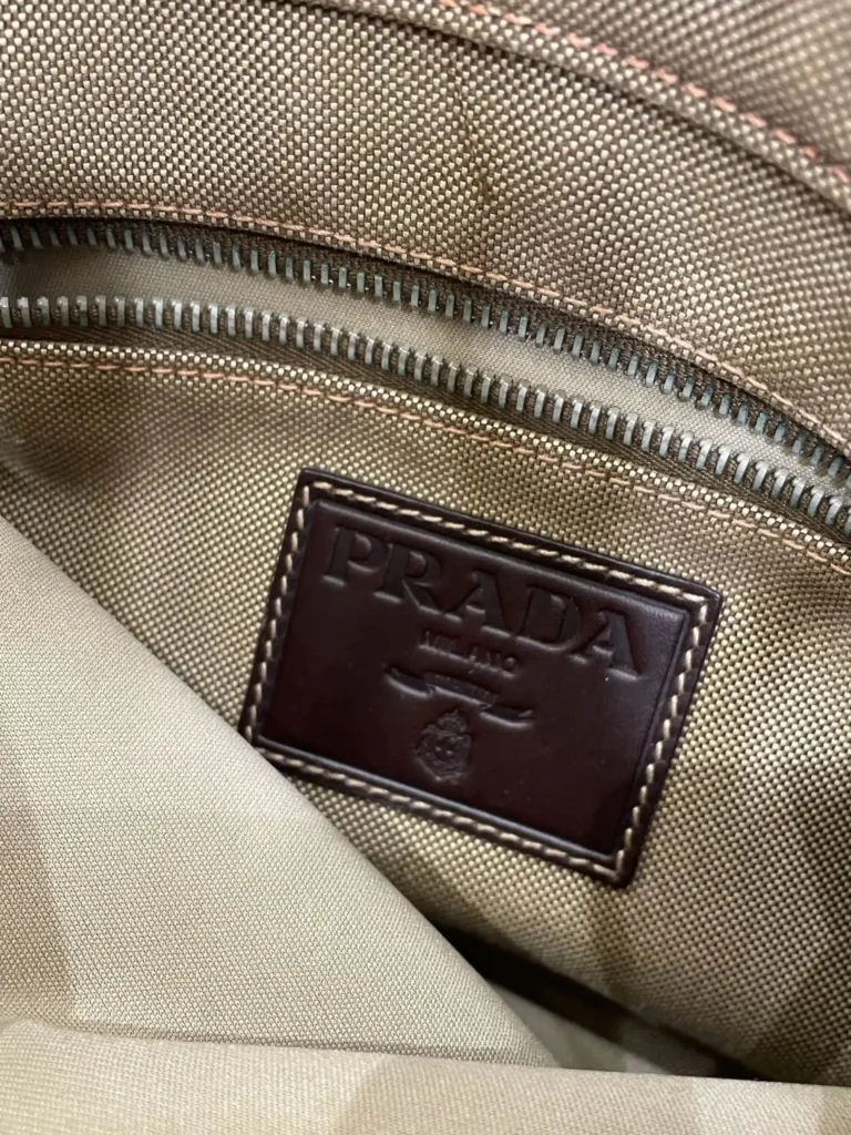 Prada, borsa a tracolla in tela Canapa e pelle con logo jacquard., foto 7 di 9