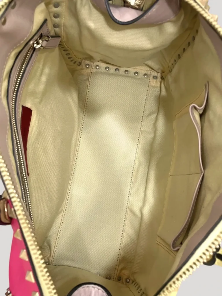 Garavani, Rockstud Tricolor leather crossbody satchel bag, photo 7 of 14
