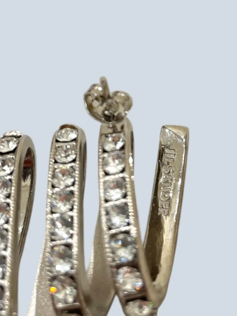 Orecchini in metallo e strass pendenti., foto 5 di 5