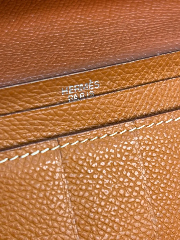 Portafoglio Bearn in pelle Epsom Gold., foto 3 di 8