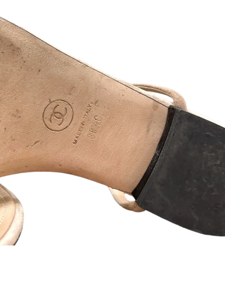 Sandali infradito Camelia logo in suede e vernice, 38,5C., foto 8 di 9