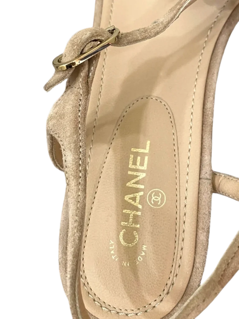 Sandali infradito Camelia logo in suede e vernice, 38,5C., foto 9 di 9