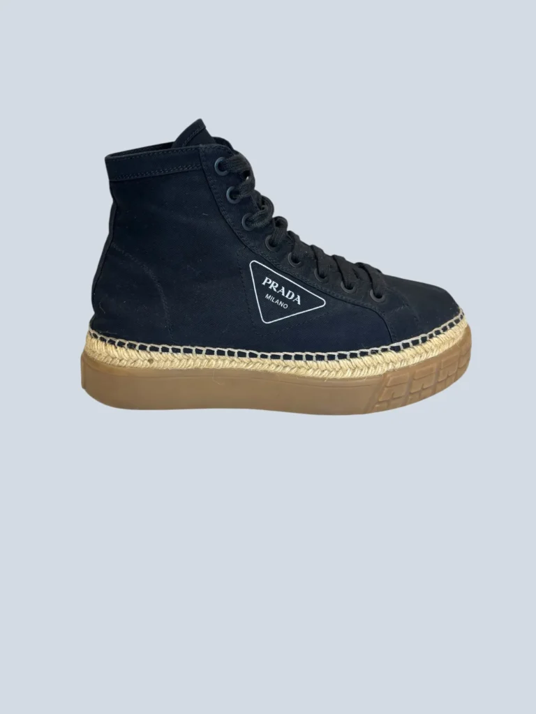 Sneakers Prada Double Wheel in tela, vista laterale.