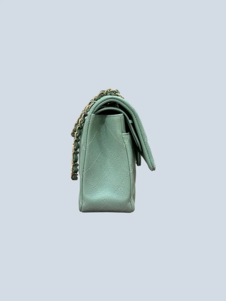 Borsa Classic Medium Double Flap in pelle caviar., foto 3 di 6
