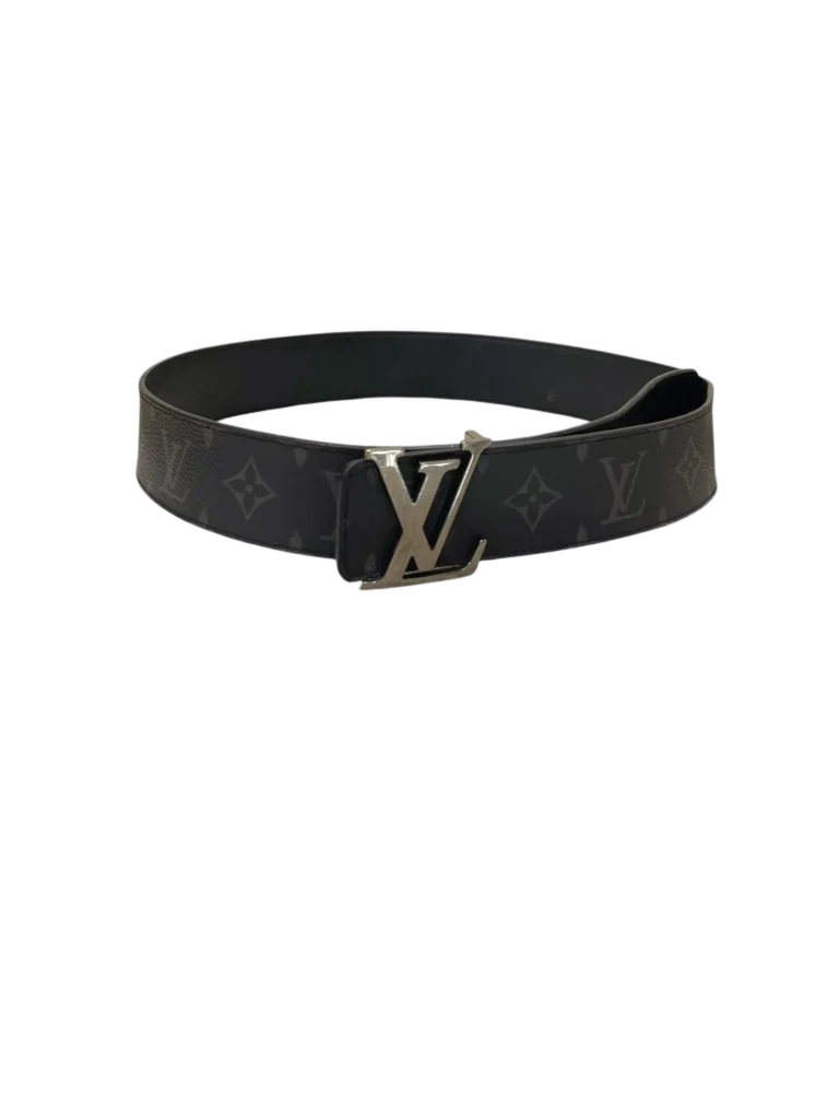 Cintura Louis Vuitton con monogramma Eclipse in vista frontale.