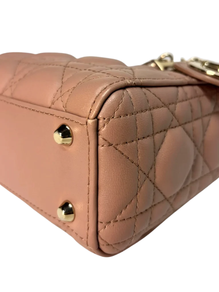 Borsa piccola Lady Dior in pelle Cannage, foto 11 di 13