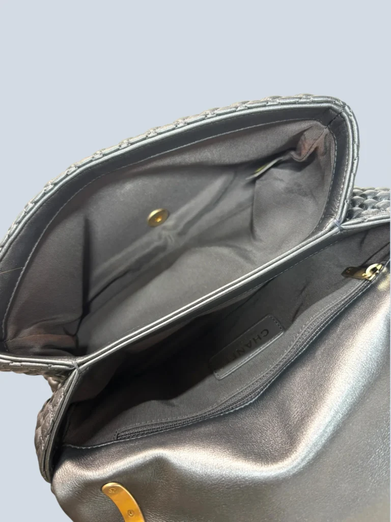 Borsa a tracolla Micro Quilted Medallion Flap Bag, foto 8 di 11