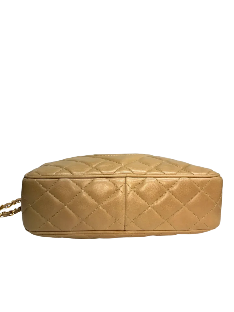 Borsa a tracolla Camera Bag in pelle matelassé, foto 7 di 11