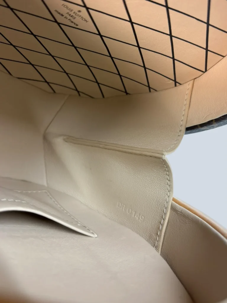Petite Boîte Chapeau Monogram canvas shoulder bag, photo 8 of 11