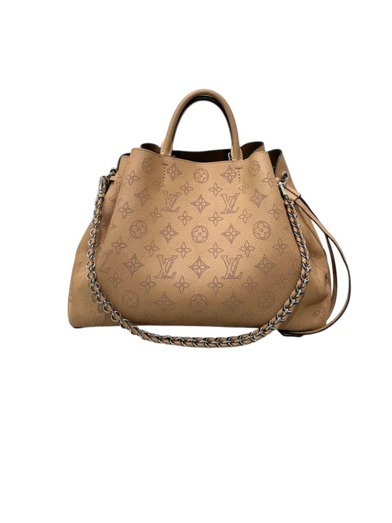 Borsa tote Louis Vuitton in pelle Mahina con motivo monogram visto dal fronte.