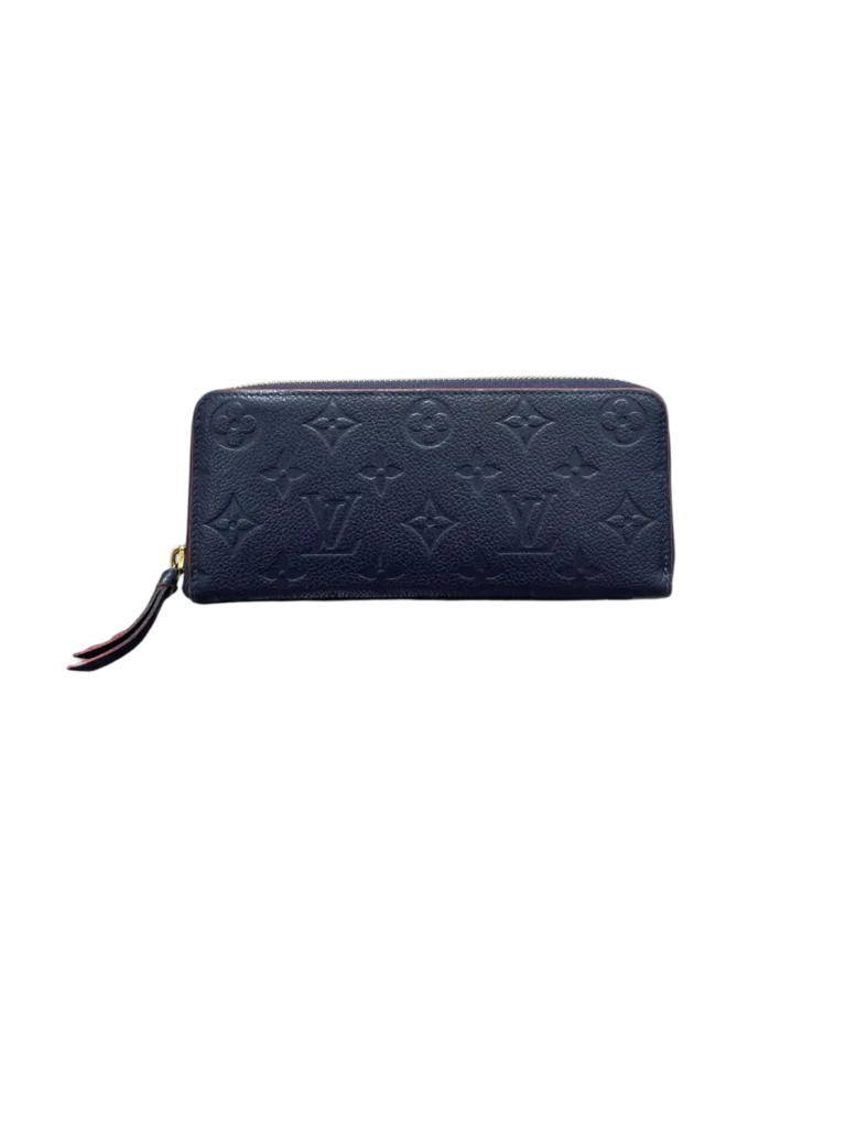 Portafoglio Louis Vuitton Clémence in pelle blu con monogramma, vista frontale.