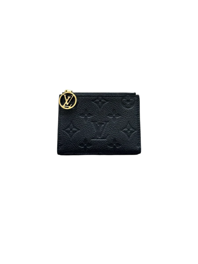 Portafoglio Louis Vuitton Lisa in pelle nera con monogramma e dettaglio dorato.